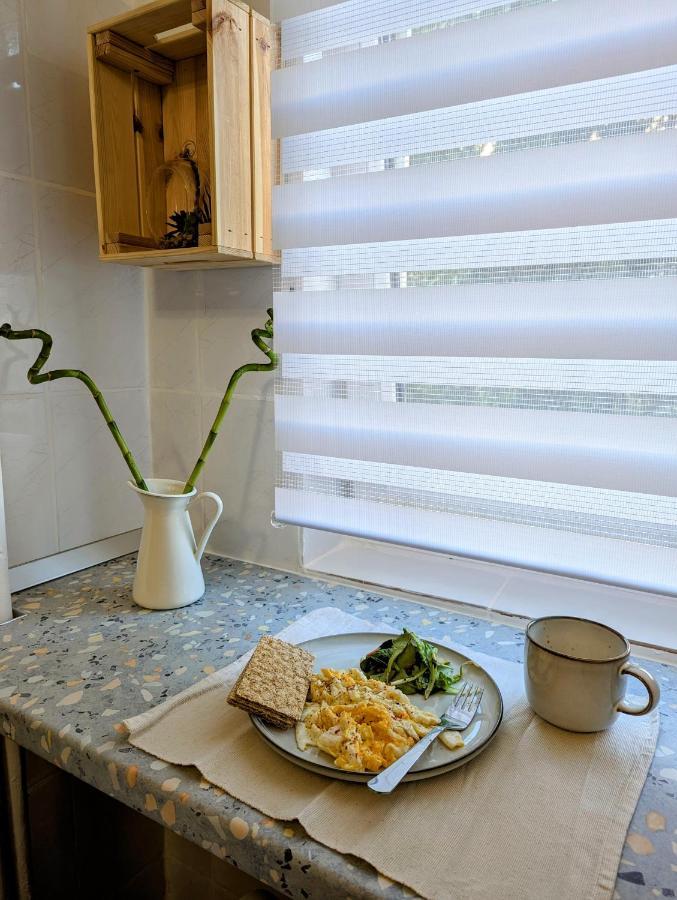 Sebastian Studio Apartment Бухарест Экстерьер фото