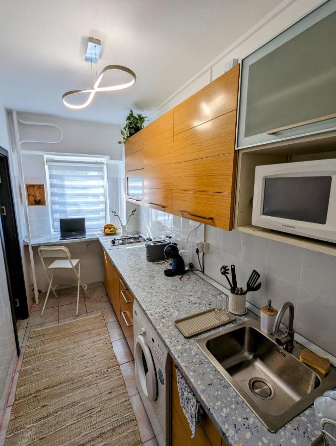 Sebastian Studio Apartment Бухарест Экстерьер фото