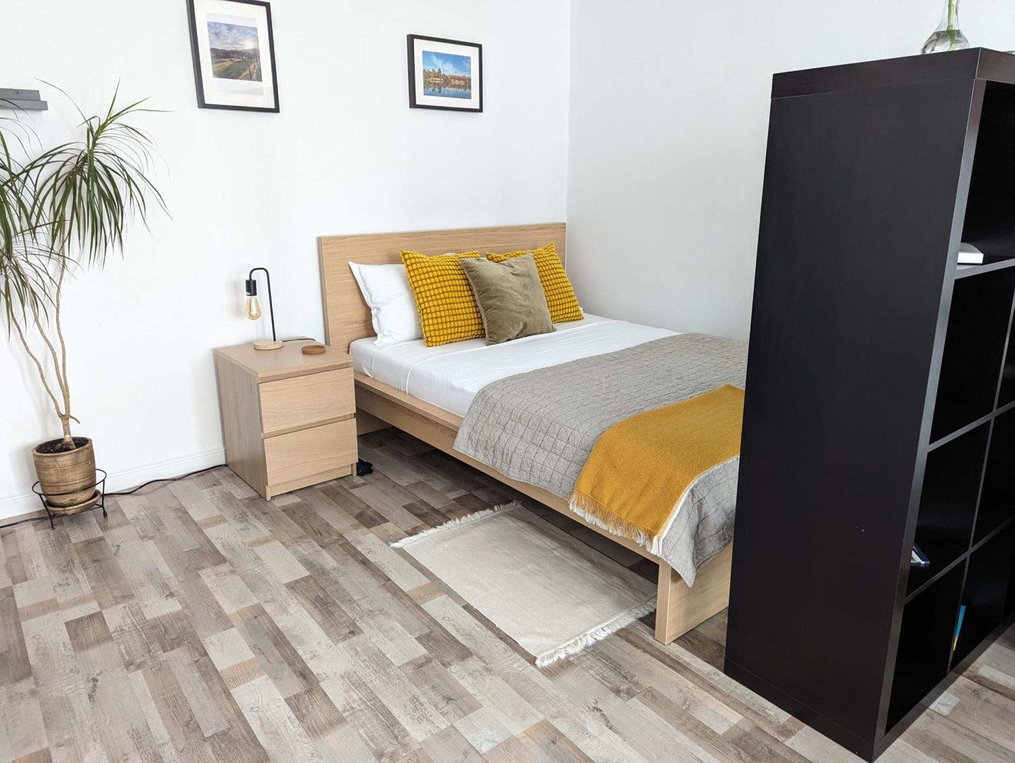 Sebastian Studio Apartment Бухарест Экстерьер фото